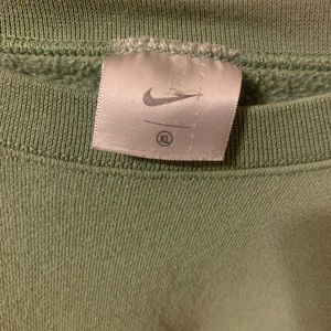 Nike army green xl long sleeve